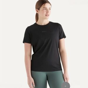 NOBULL Women's Deltapeak® Micro Textured Tee